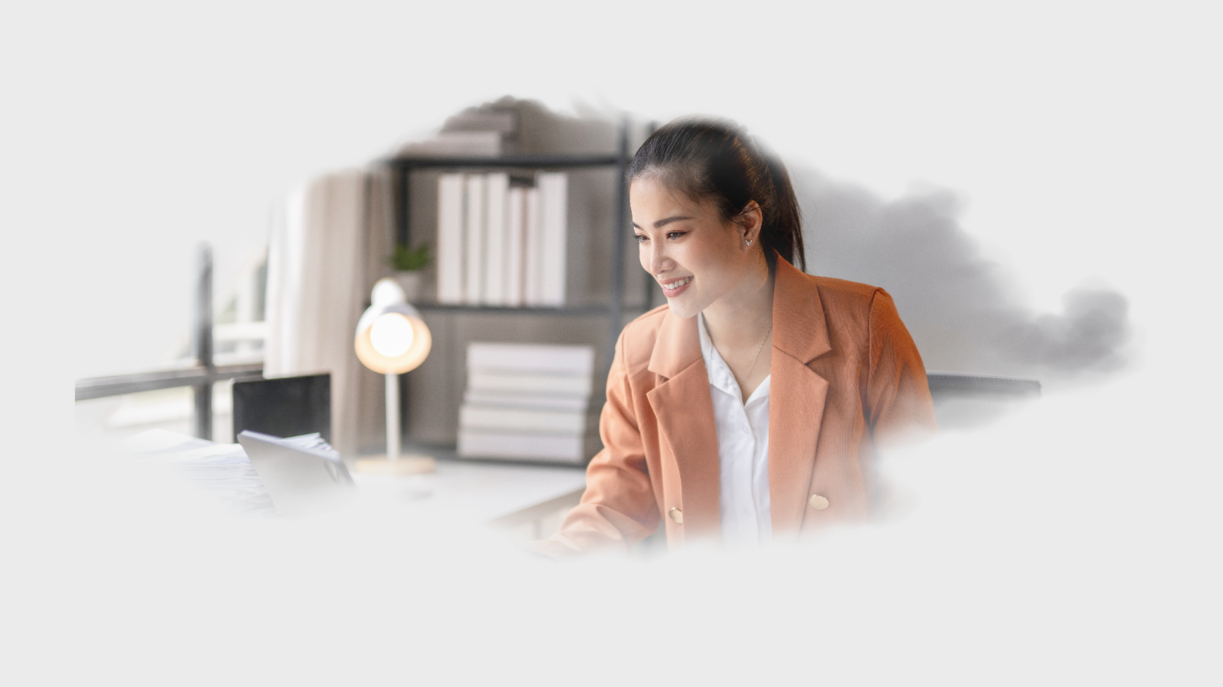 Khách hàng đang công tác tại Hành chính sự nghiệp_Thumbnail